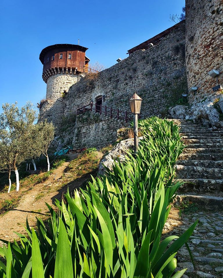 قلعة تيرانا