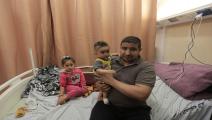 ناجون من القصف على غزة (العربي الجديد)
