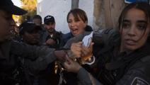الاحتلال الإسرائيلي يعتقل الزميلة جيفارا البديري ويعتدي على المصور (تويتر)