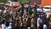 عناصر من الجيش السوداني في تظاهرة منددة بالانقلاب العسكري في السودان (فرانس برس)