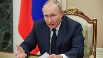 الرئيس فلاديمير بوتين يناقش مأزق البنوك الروسيةمع القيادات المصرفية (getty)