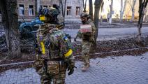 جنود أوكرانيون في باخموت (Getty)