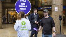 حملات خفض السكر في المشروبات الغازية تحقق نجاحات (Getty)