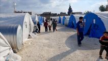 نازحو الزلزال يعانون من نقص الخدمات بمخيمات الإيواء شمال غربي سورية
