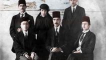 شكوفه نهال بشّار مع زملاء لها في جامعة إسطنبول عام 1919