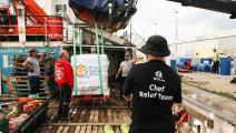 تحمل السفينة عشرات الأطنان من المواد الغذائية إلى غزة (إكس)