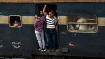 قطار في القاهرة - مصر - مجتمع