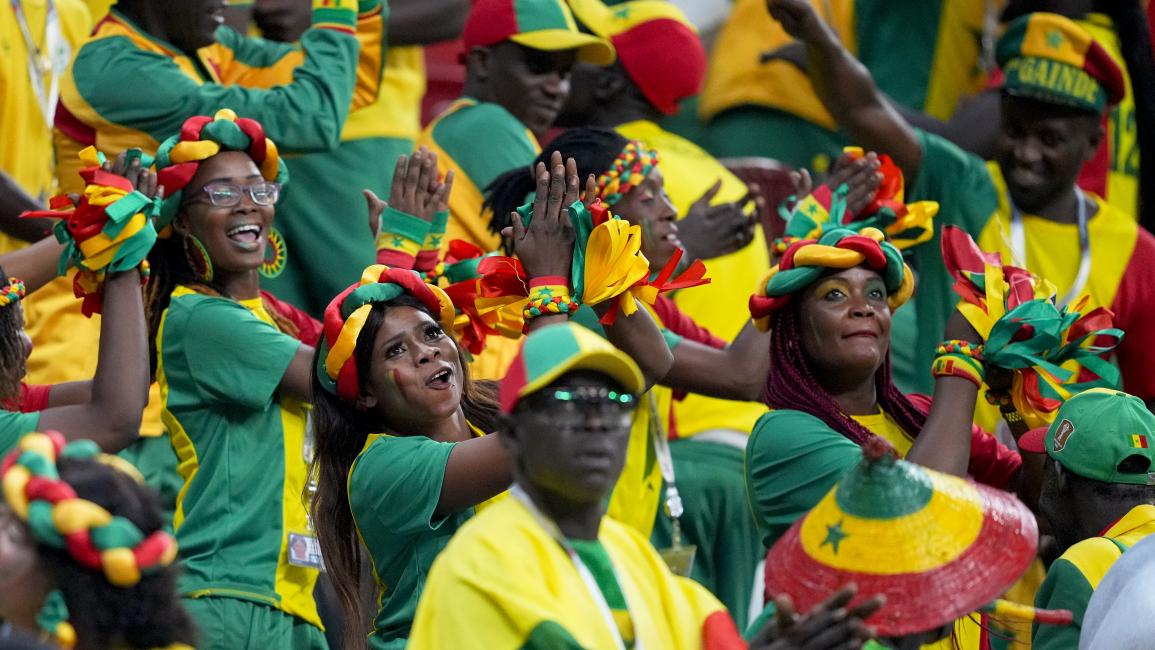 جماهير السنغال حيّت منتخبها رغم خسارته الكبيرة أمام إنكلترا (إيرليك بيدرسون/Getty)