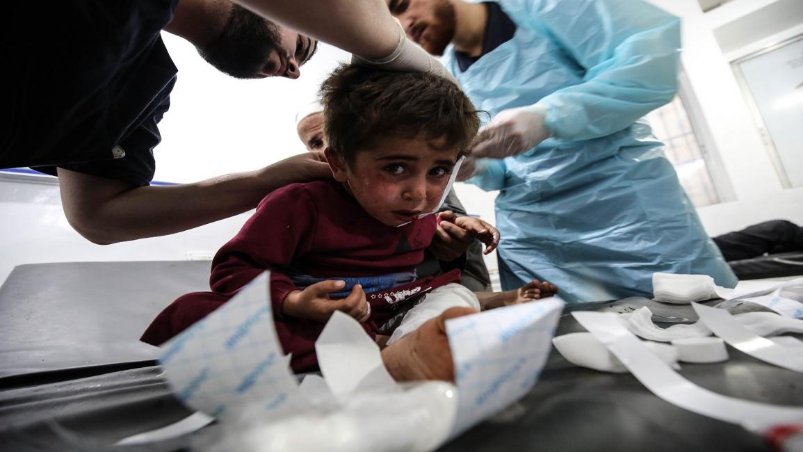 طفل سوري مصاب بالقصف