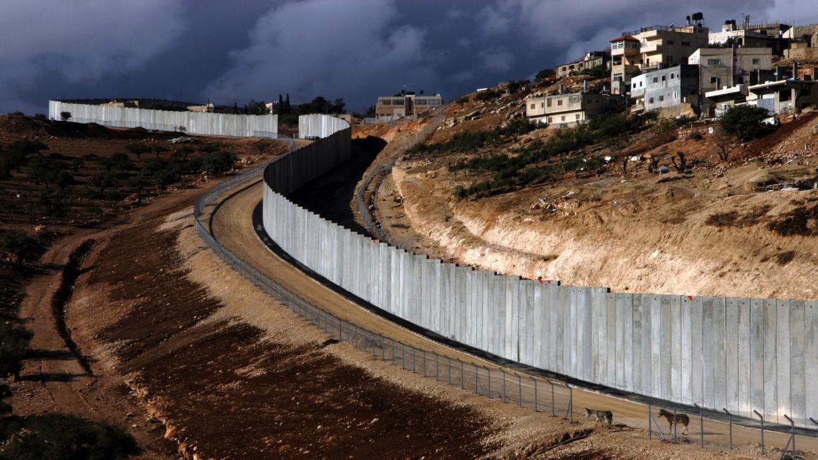 الاستيطان الإسرائيلي يتواصل في أراضي فلسطين المحتلة (شاؤول شوارز/Getty)