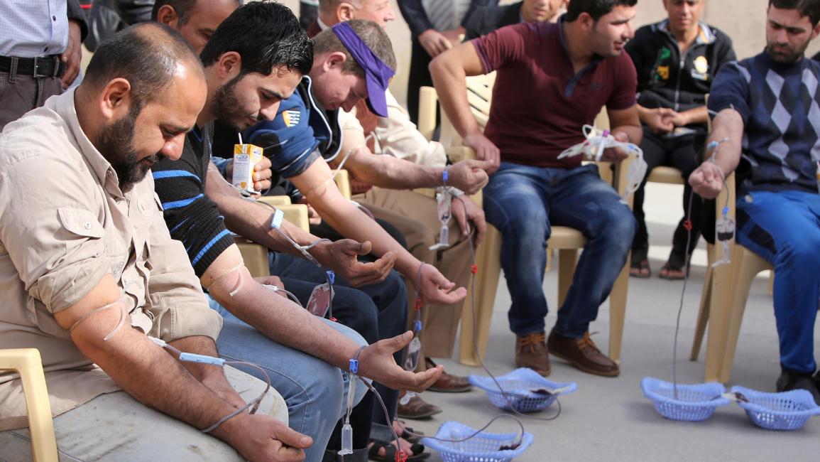 عراقيون يتبرعون بالدم في بغداد 1 - العراق
