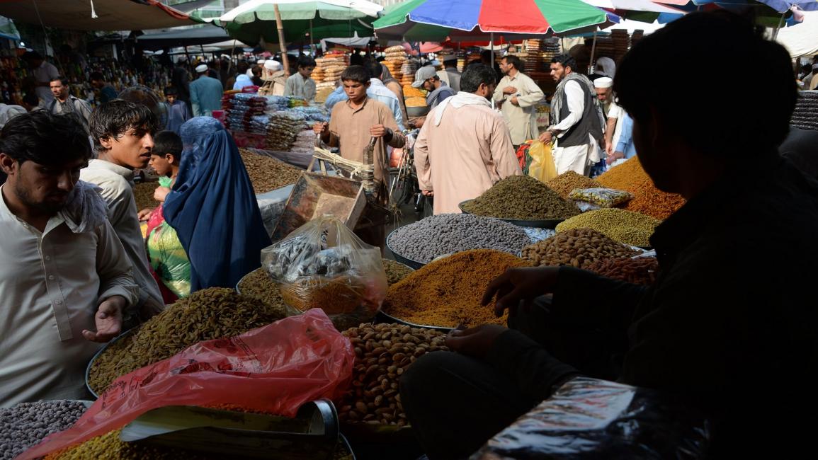 سوق في جلال أباد شرق أفغانستان(نور الله شيرزادا/فرانس برس)