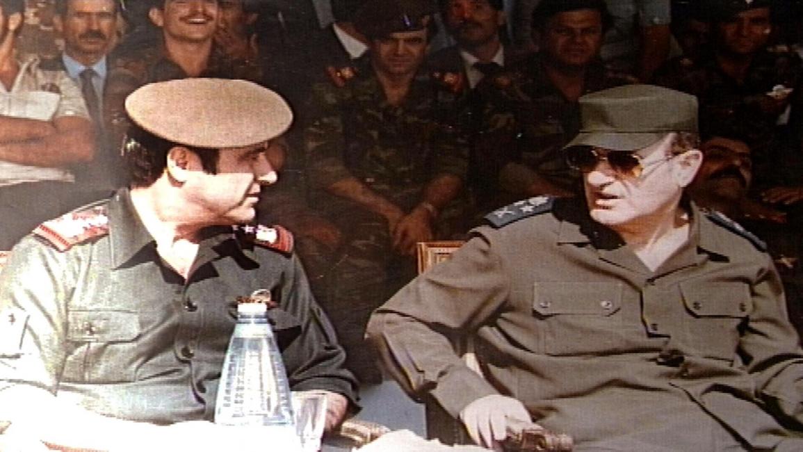 حافظ الأسد مع شقيقه الأكبر رأفت الأسد- فرانس برس