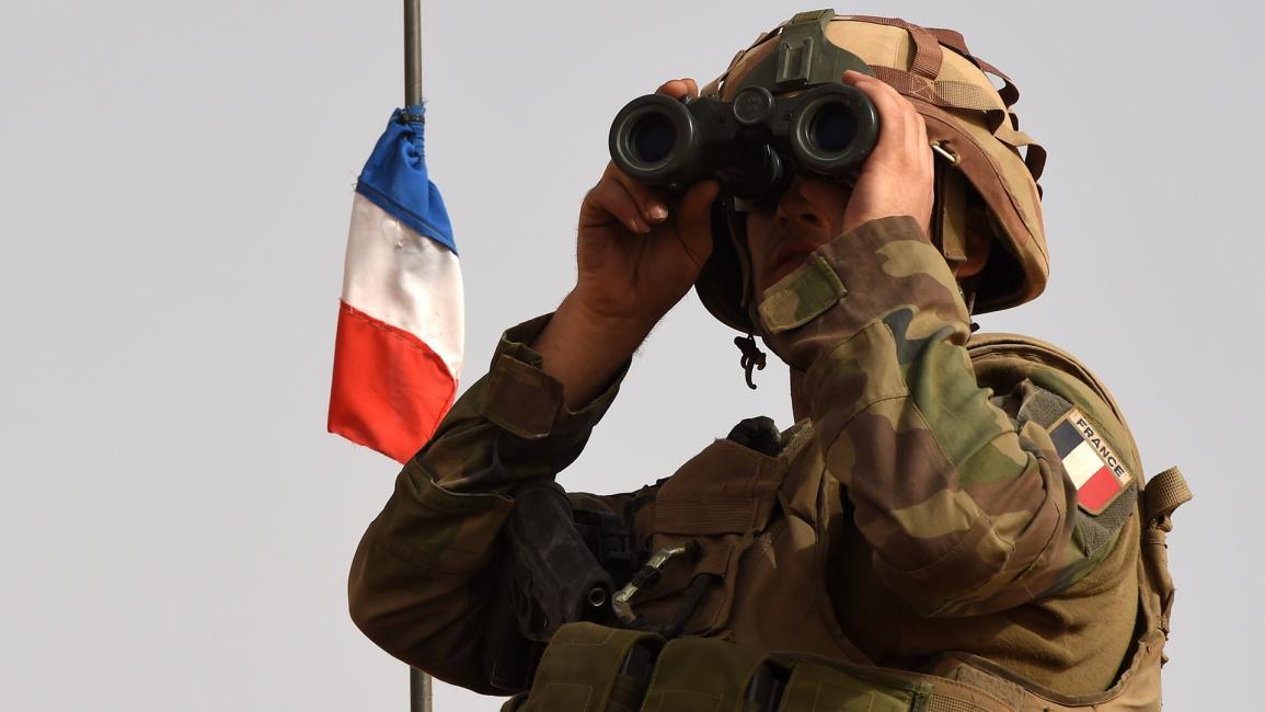 جندي فرنسي في مالي - مجتمع