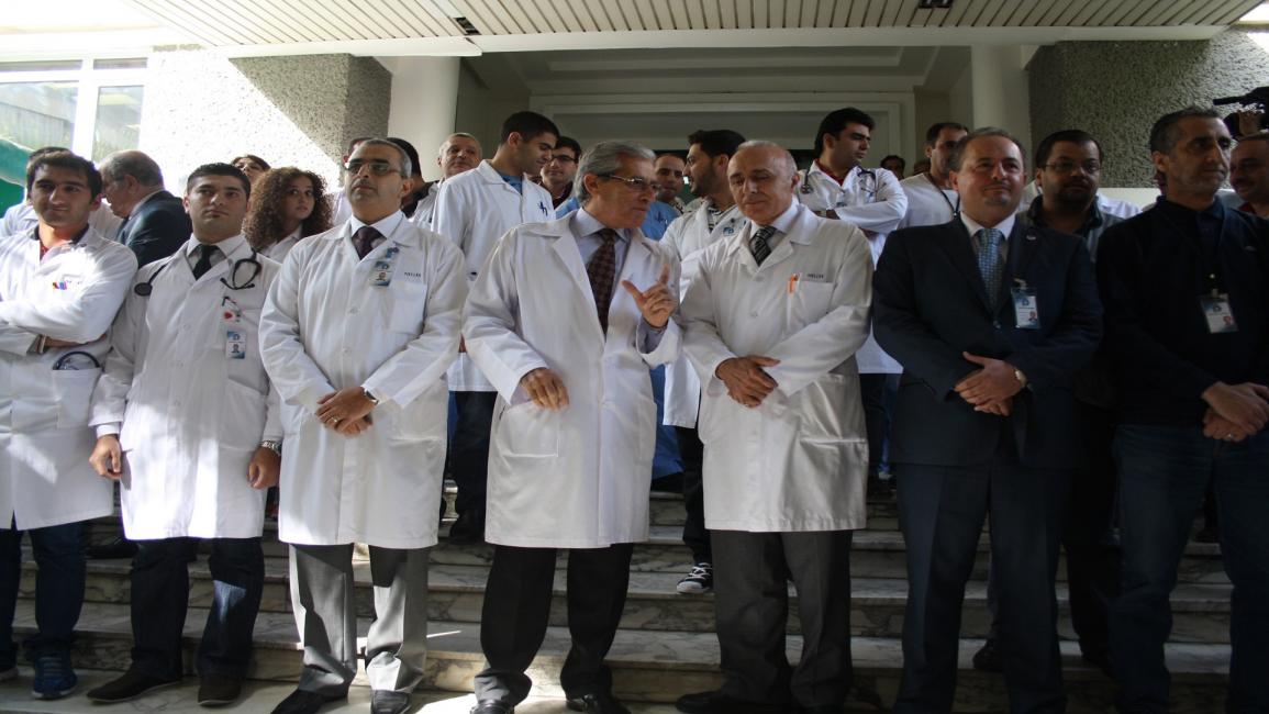 اعتصام سابق للعاملين في مستشفى المقاصد (حسين بيضون)