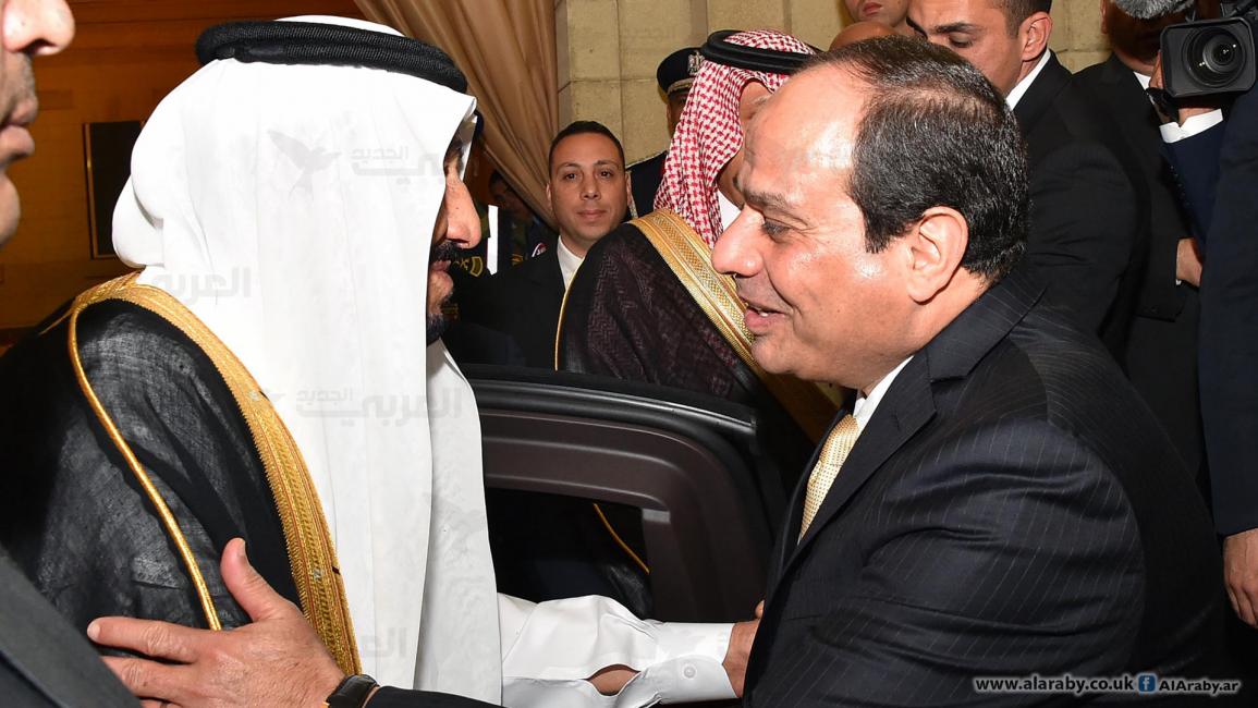 السيسي يستقبل العاهل السعودي عند وصوله لقصر عابدين