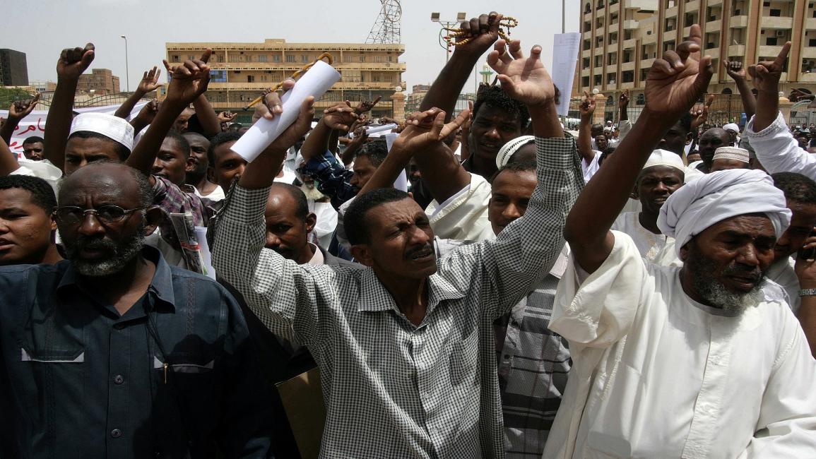 تظاهرات السودان/سياسة/ Ibrahim Hamd/Anadolu Agency/Getty Images)