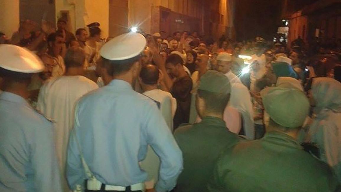 الاعتكاف يواجه "الجماعة" بالسلطات في المغرب