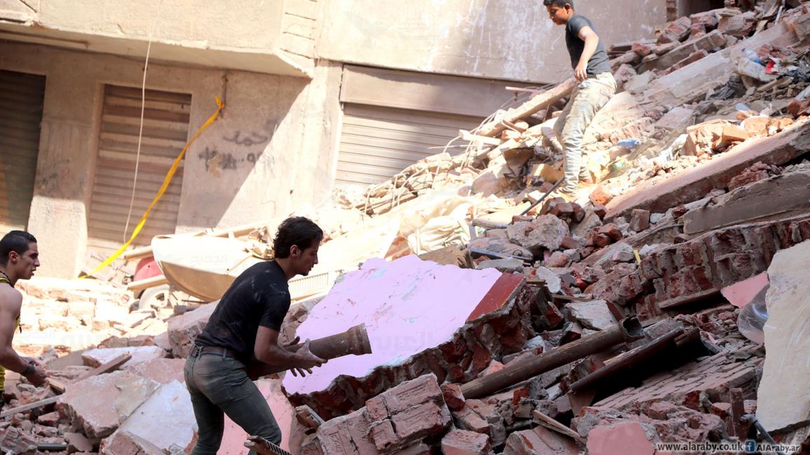 انهيار منزلين بحي إمبابة في القاهرة (العربي الجديد)
