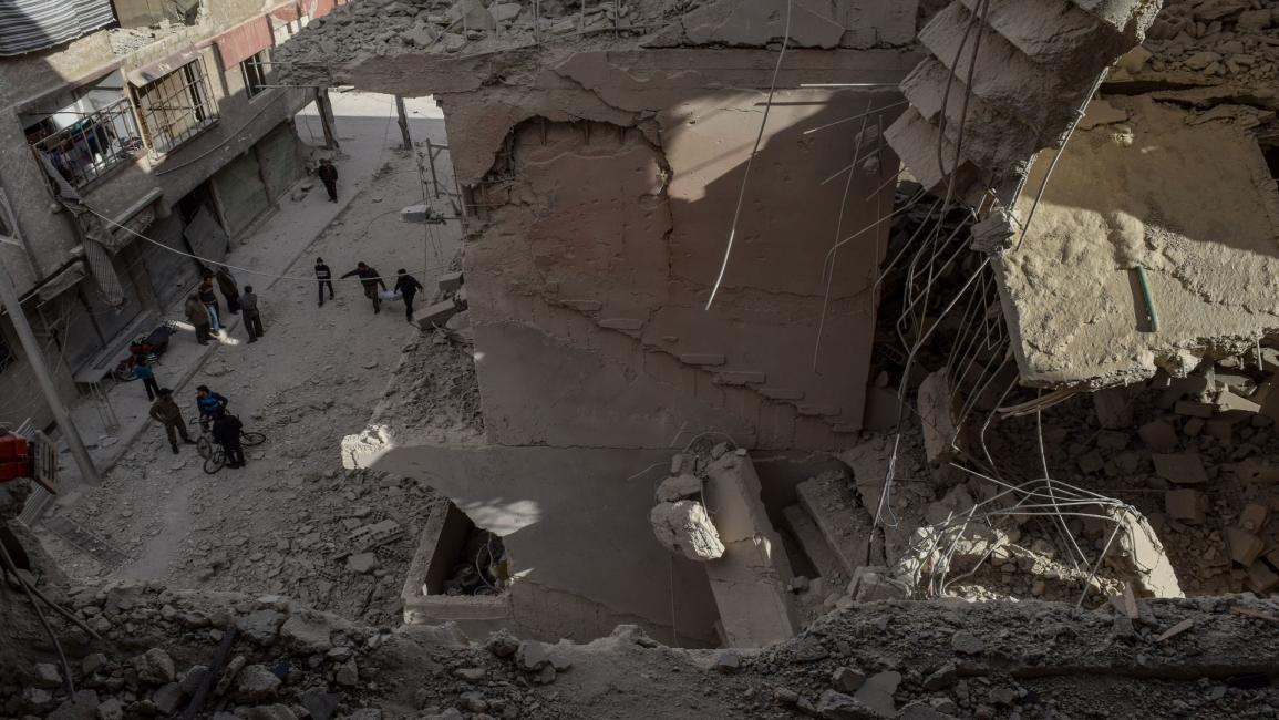 قصف المدنيين في حوض اليرموك