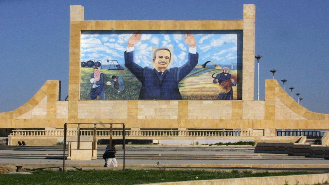 لوحة لحافظ الأسد