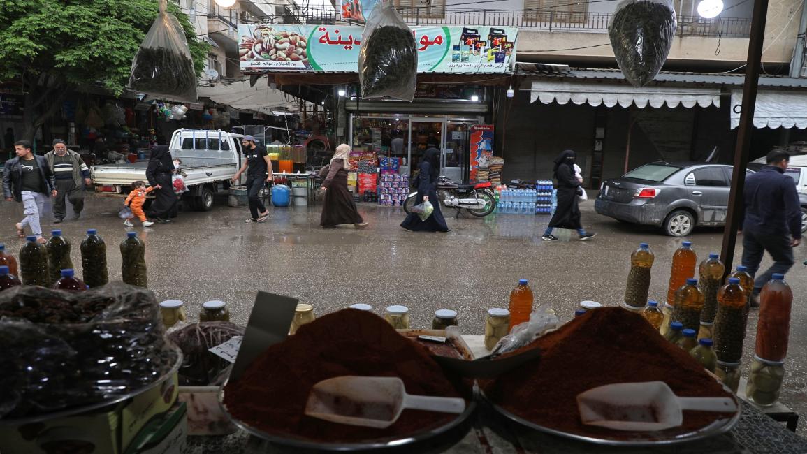مظاهر رمضانية محدودة في إدلب (عارف وتد/فرانس برس)