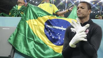 ديدا حارس مرمى منتخب البرازيل وميلان سابقاً (العربي الجديد/Getty)