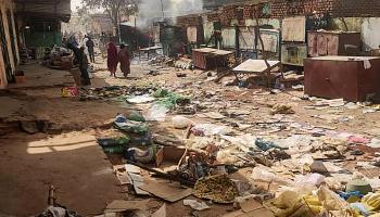 دمرت الحرب غالبية أسواق السودان الشعبية (فرانس برس)