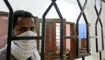 وثقت منظمات شهادات عن تعذيب وإخفاء قسري في سجن الكويفية (مروان نعماني/ فرانس برس)