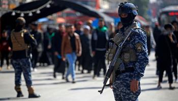 شرطي عراقي في بغداد، فبراير الماضي (أحمد الربيعي/فرانس برس)