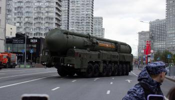 صاروخ "يارس" النووي في موسكو، أيار الماضي (فلاد كاركوف/Getty)
