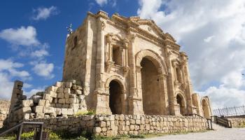 أمال أردنية معلقة على السياحة لإنقاذ الاقتصاد - جرش 9 مارس 2023 (Getty)