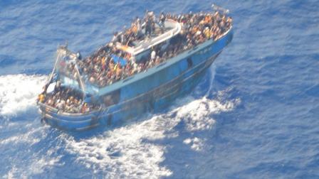 قوارب الموت تحصد حياة مئات المهاجرين ، اليونان يونيو 2023 (Getty)