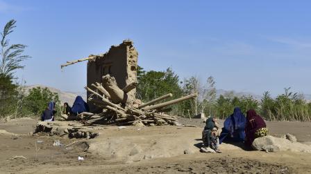 تداعيات الفيضانات كبيرة على الأفغانيات (الأناضول)