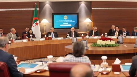 لقاء "المائدة المستديرة" بين تبون وقادة الأحزاب الجزائرية 21 مايو 2024 (الرئاسة الجزائرية)