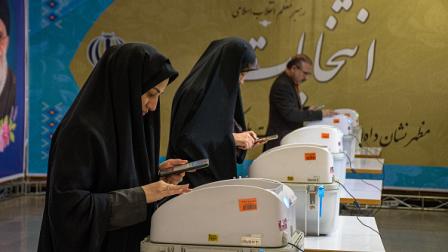 خلال انتخابات الإعادة البرلمانية في إيران، 10 مايو 2024 (فرانس برس)